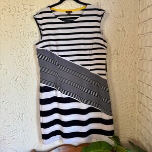 Black White Striped Dress Womens Size 14 Sheath Sleeveless Work Career Graphic